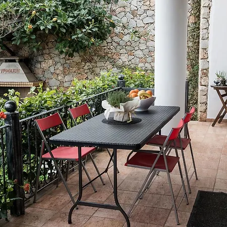 Zen Serenity Retreat With Great Outdoors, Pool & Parking * Aptera